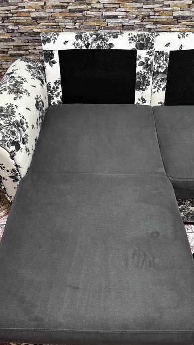 Curatare canapele la domiciliu