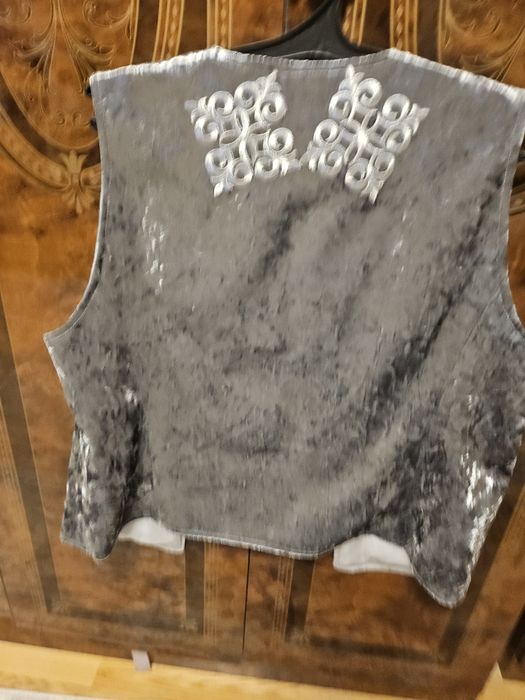 Жилетка в национальном стиле