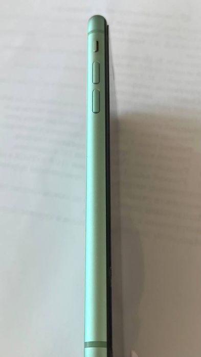 Iphone 11,128gb  .