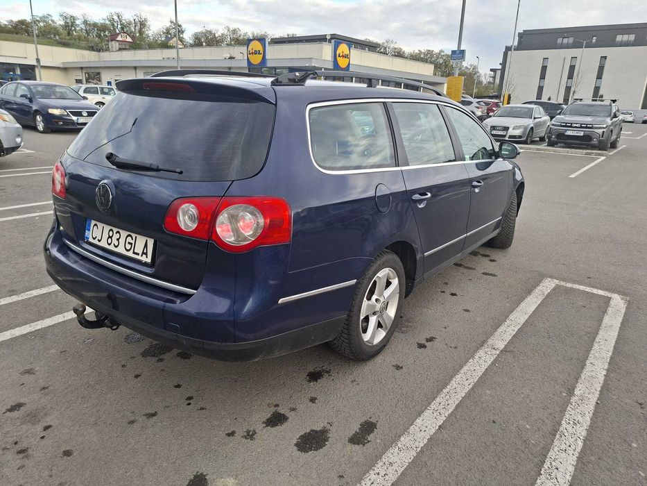 Vand passat b6 an 2007,1.9 tdi 105 cp,322000 km,pret 7000 lei pentru  informatii ma puteti contacta la nr.tel 0769614332