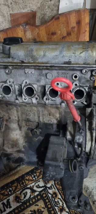 Двигатель АЕЕ 1.6  контрактный