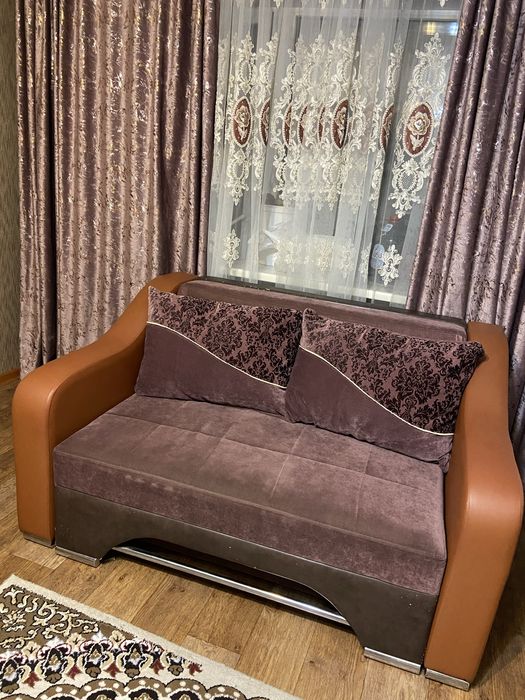 Продам симпатичный диван