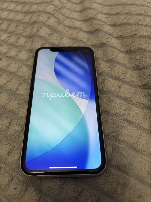 Продам iphone 11