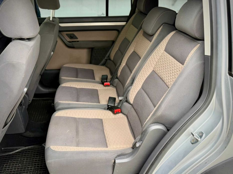 Volkswagen Touran Cross 2008 2.0 TDI 140CP | Clima | Scaune încălzite | Xenon | Pilot |