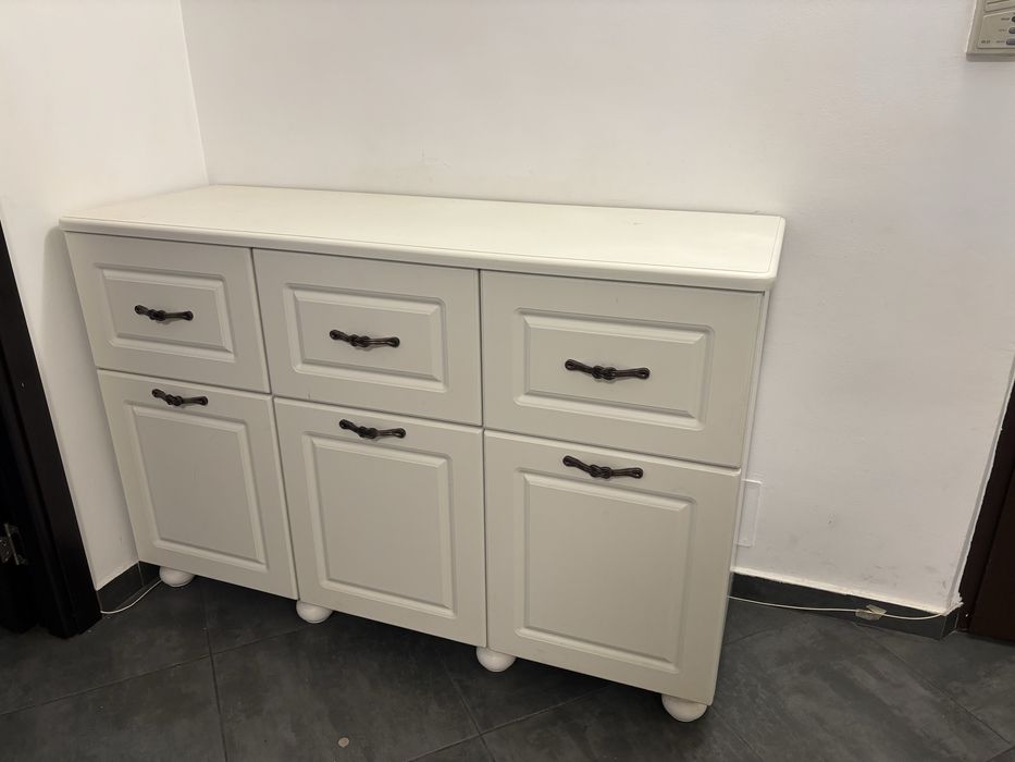 Corp mobila second hand