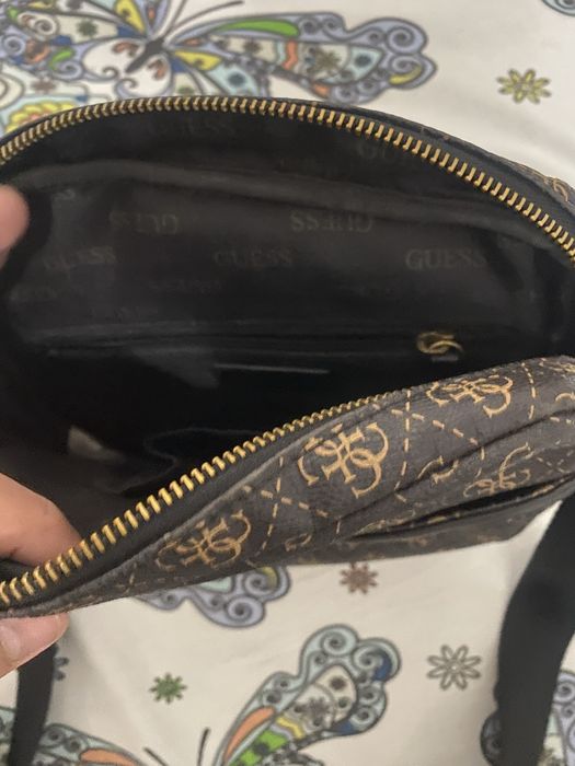 Продам барсетку guess