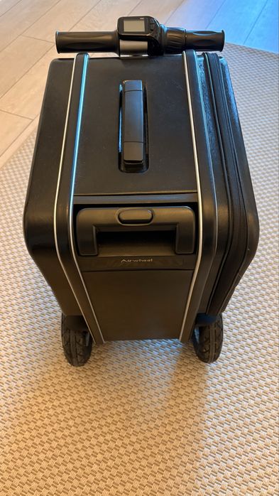 Troler electric Airwheel SE3, ride-on smart luggage