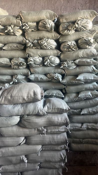 Клинец, щебень, песок, топырақ қапталған