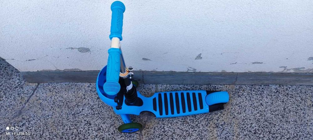 Детска тротинетка с три колела