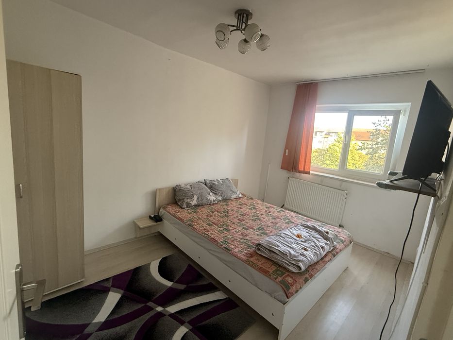 Inchiriez apartament 2 camere