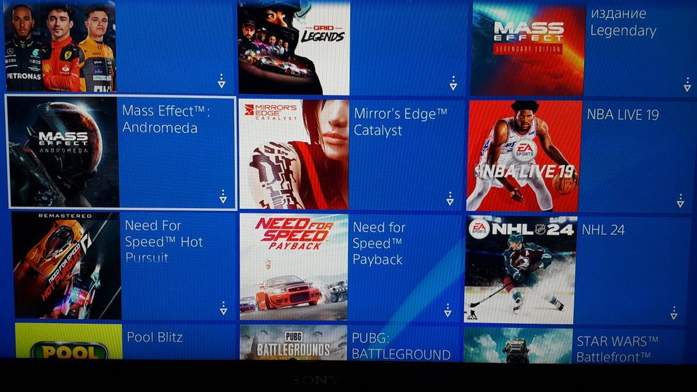 Playstation 4 PRO { 4K } HDR Bor. + Joystick + Games. GARANTIYA