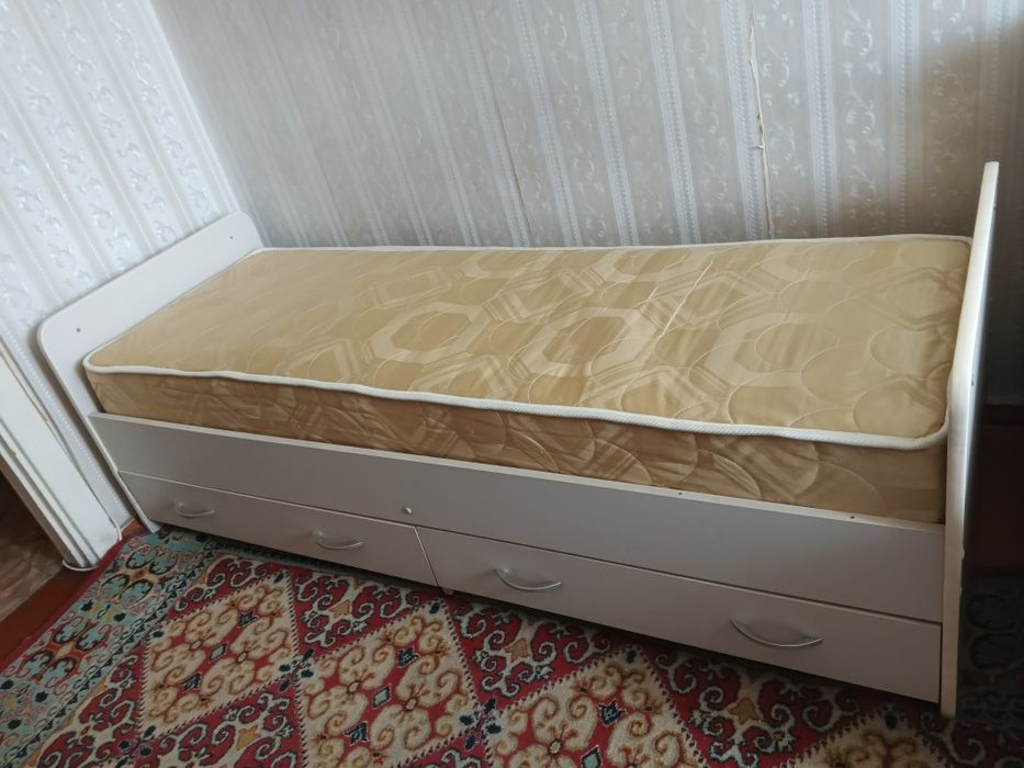 Кровать-трансформер с маятником, МДФ