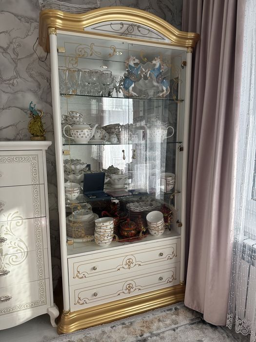 Сервант с подсведкой