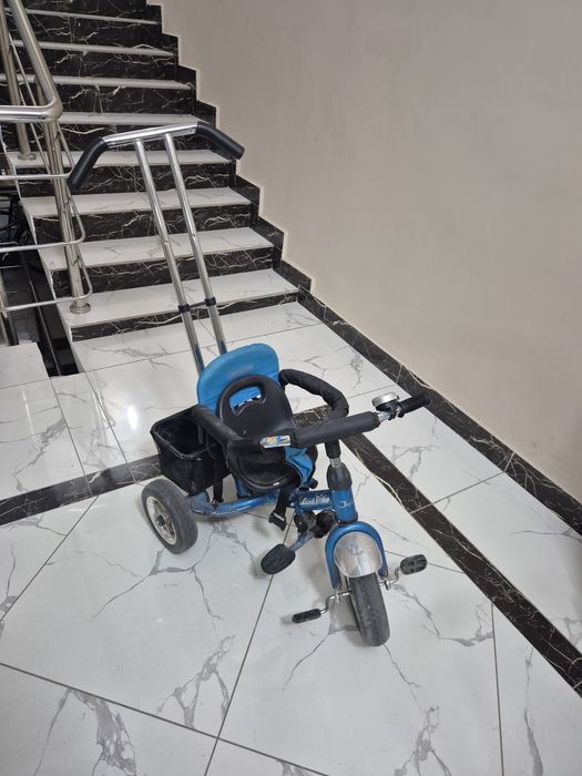 Велосипед для малышей и наверное до лет 5ти