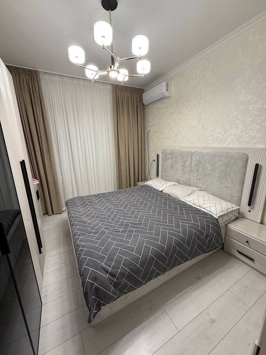 Продается 4х комнатная квартира на куйлюк 5 массив сдвоеный зал (RV)