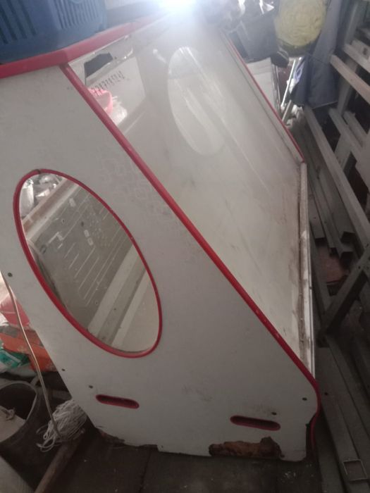 продается холодильник