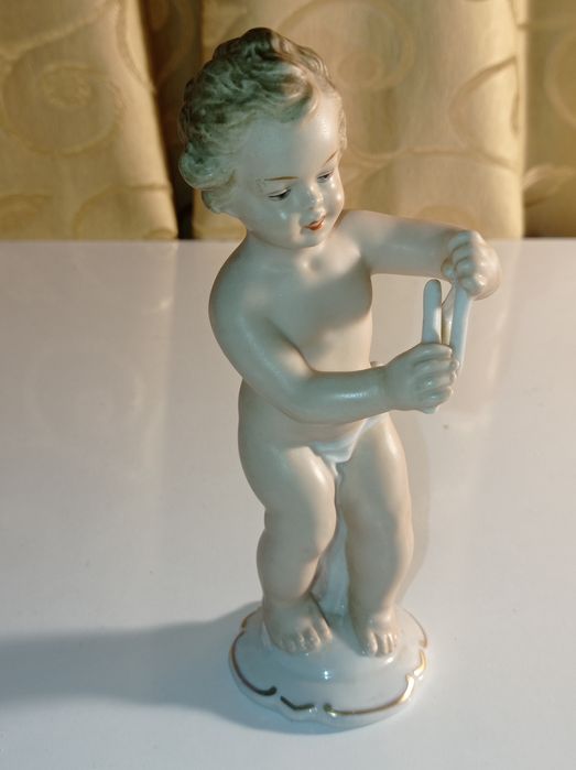 Красива керамична фигурка Германия