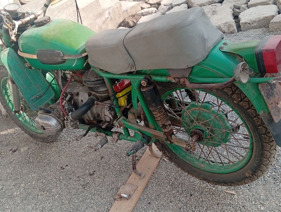 Урал сотилади олтиарикда