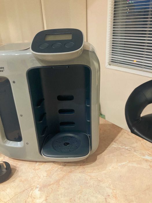 Електрически уред за приготвяне на адаптирано мляко Tommee Tippee