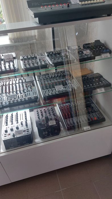 Продам микшерный пульт