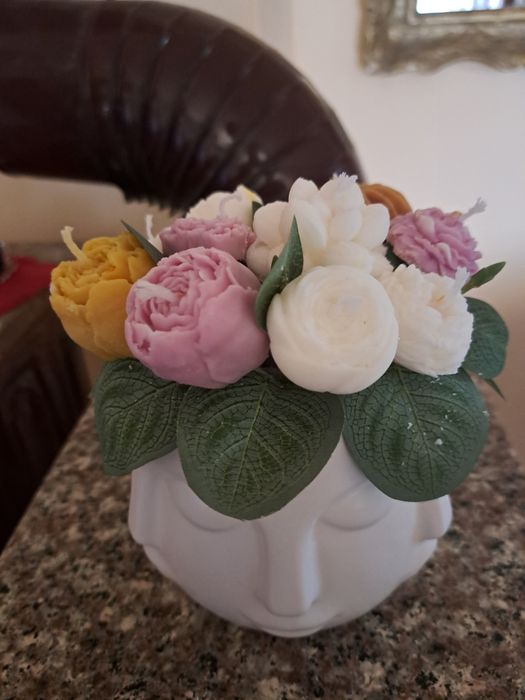 Superb aranjament din lumânări parfumate în vas ceramic art deco, Nou!