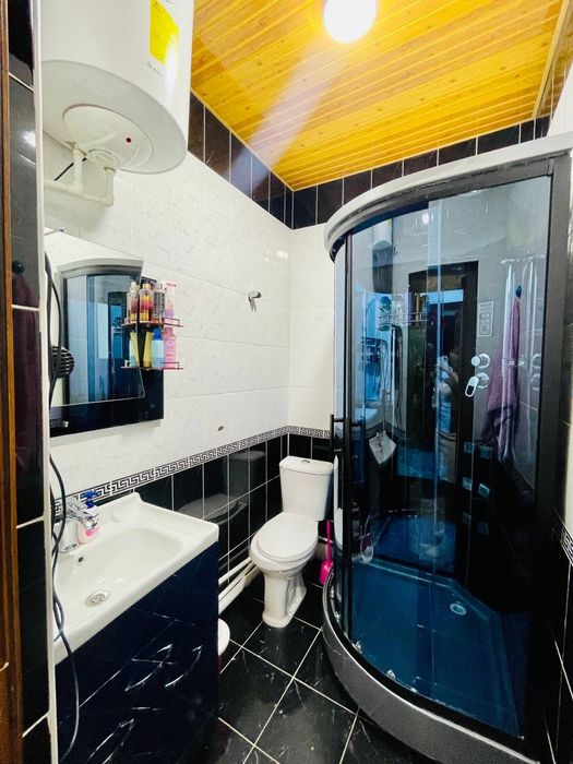 Канечка масжид томонда жойлашган 2 хонали квартира ижарага берилади