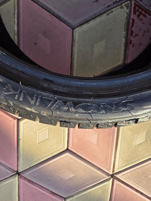 Продам шину 1 штуку