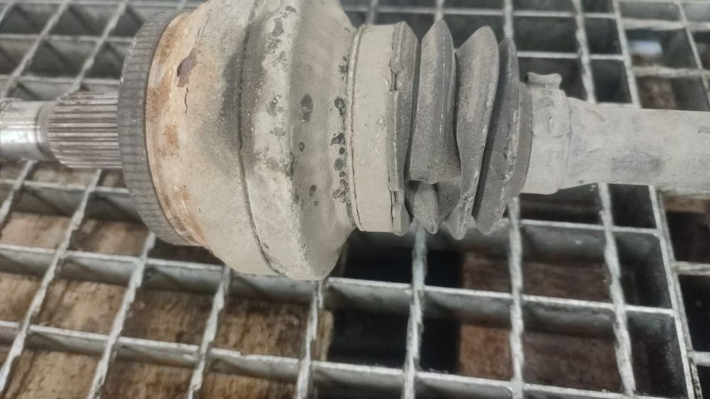 Planetara dreapta spate 3.0 cdi om642 Mercedes-Benz E-Class W211 [fac