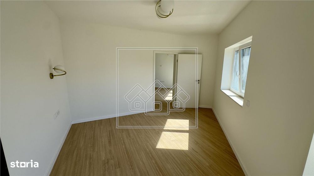 Apartament 2 camere, finisat la cheie, cu AC, jaluzele electrice si lo