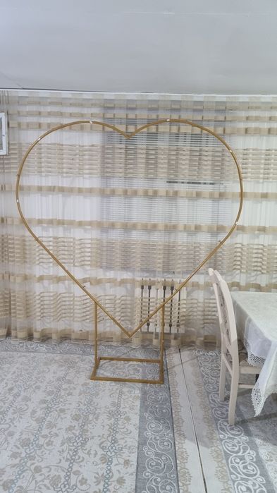 Арка каркас Сердце  размер 2×2 метра