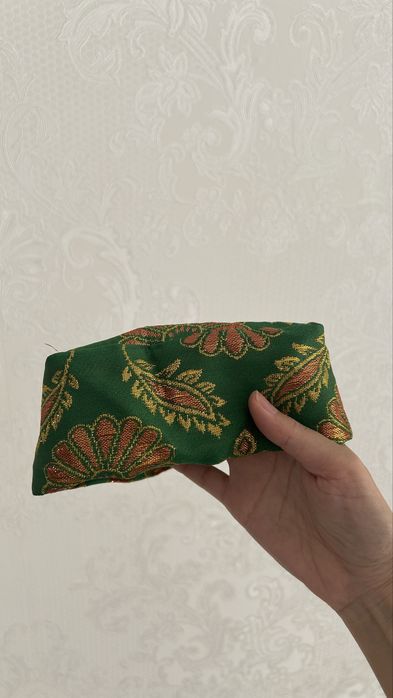 Национальной костюм узбекиский