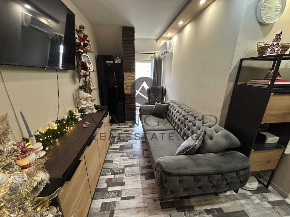 Продава се Тристаен апартамент в Пловдив, Център - 68 кв.м за 2603 €/кв.м - Снимка #1
