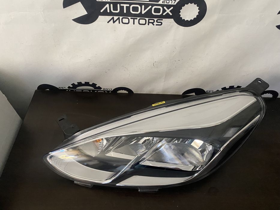 Far stanga Ford Fiesta an 2017-2020