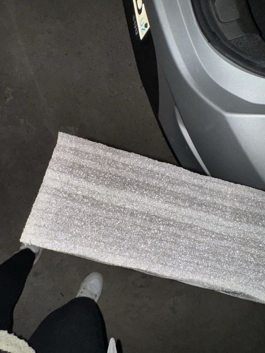 Половина листа ВПЭ ( как пенопласт ) , подойдет в багажник авто