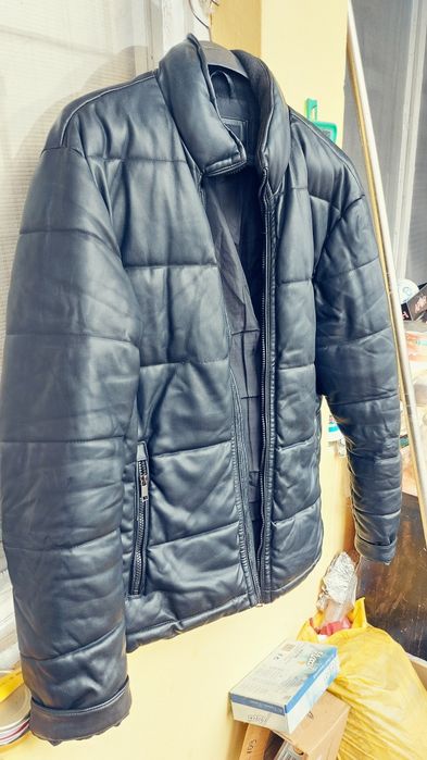 Продавам кожено яке еко  кожа