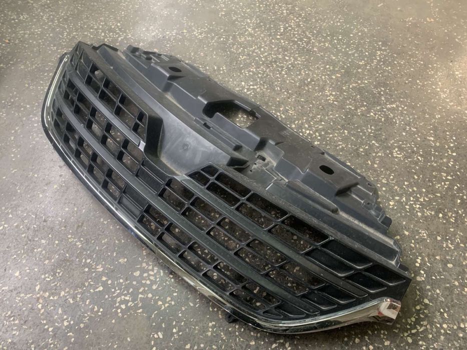 Маска решетка за Рено Трафик/Renault Traffic, 2015г.