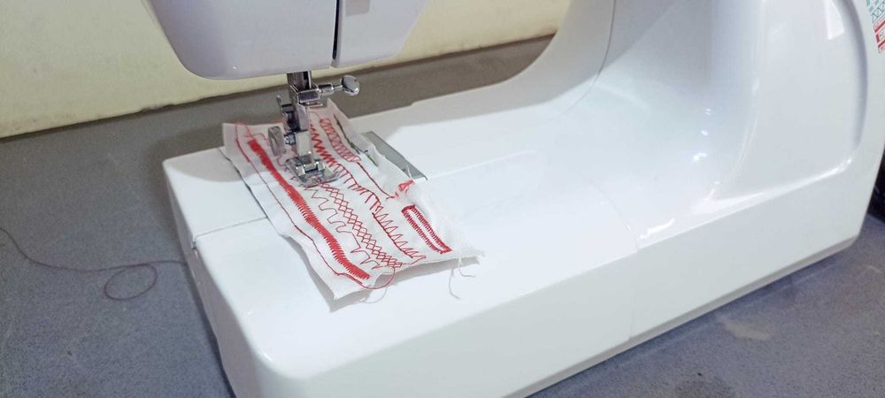 Masina de cusut Vitoria impecabila piese metalice