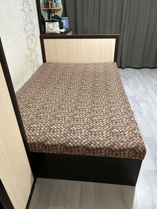 двухспальная кравать +  детский кравать