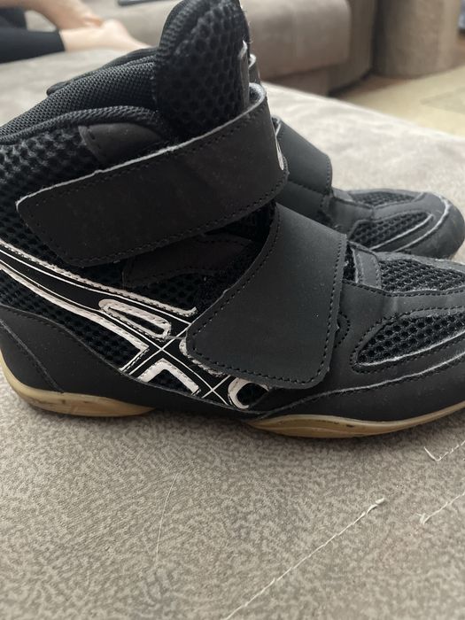 Продам детские борцовки