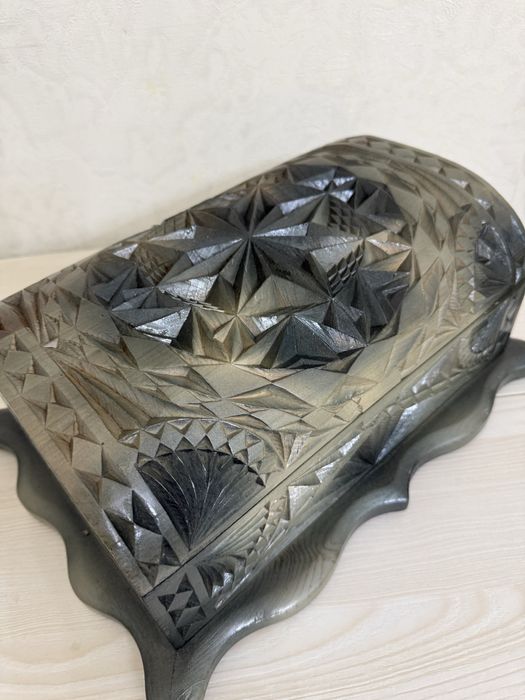 Шкатулка для украшений (дерево)