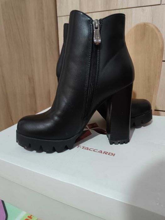 Ботильоны новые..