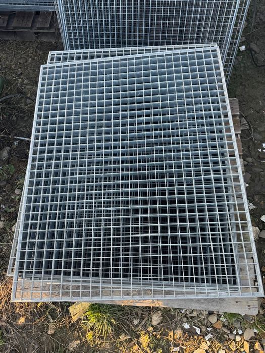 Gratare zincate galvanizate