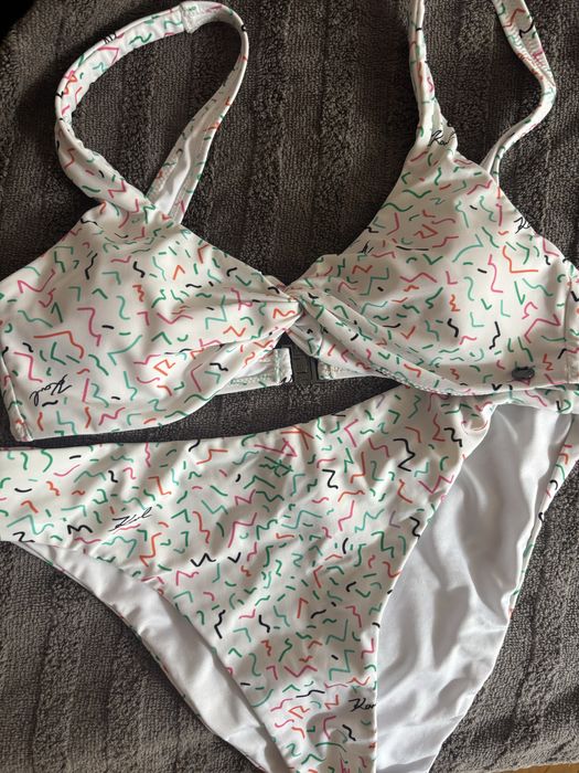 Karl Lagerfeld S размер бански