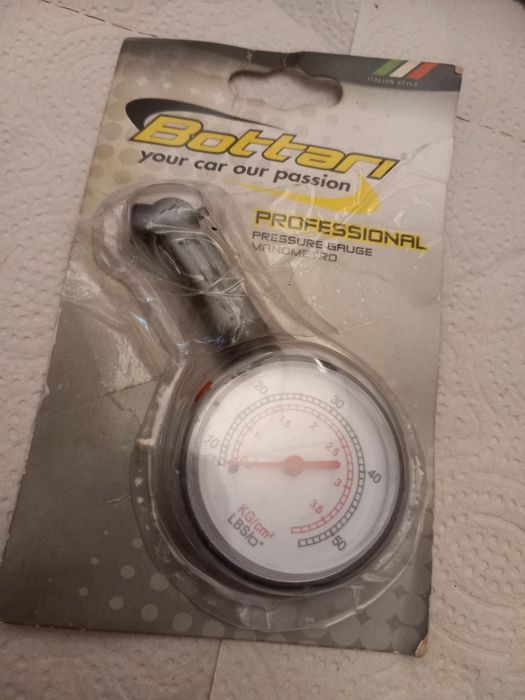 Minicompresorauto original marca Wagan Tech, adus din America + manometru Bottary