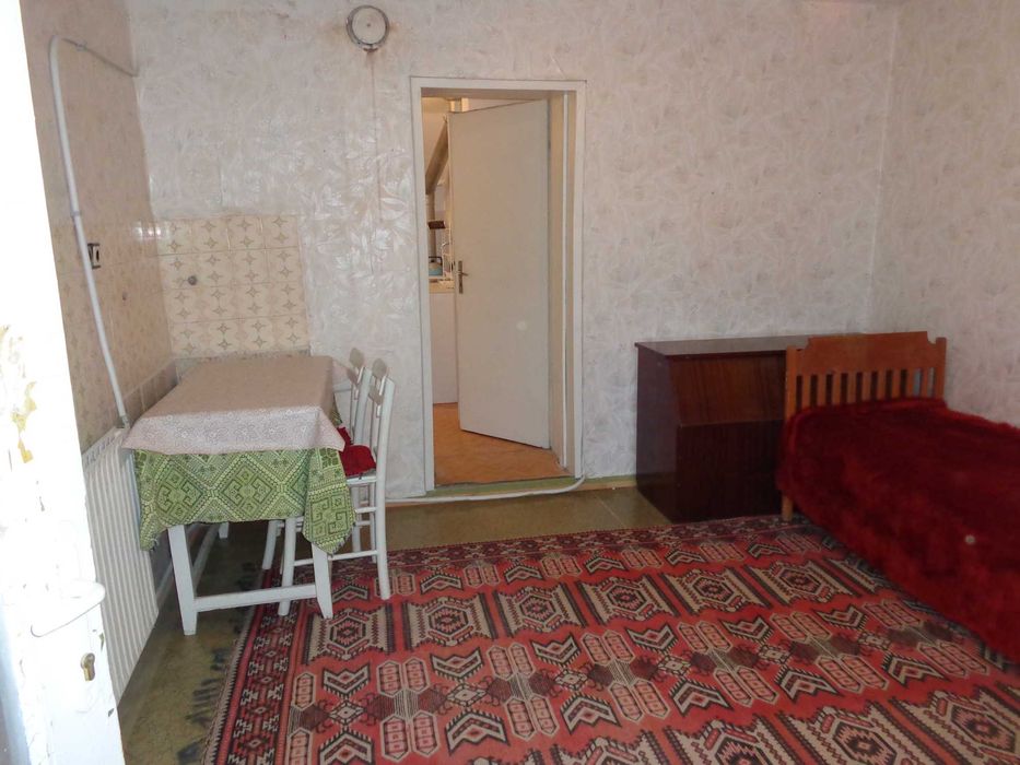 Къща с двор в гр. Смядово