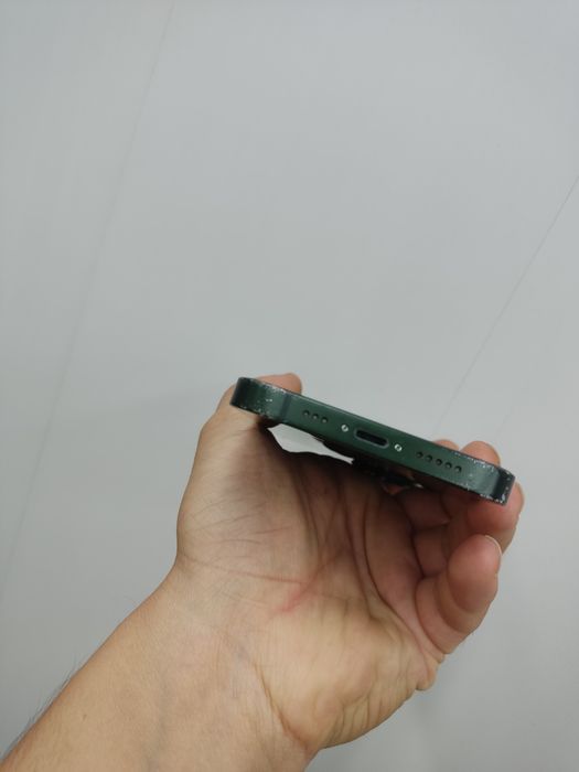 Iphone 13 128 battery 100%