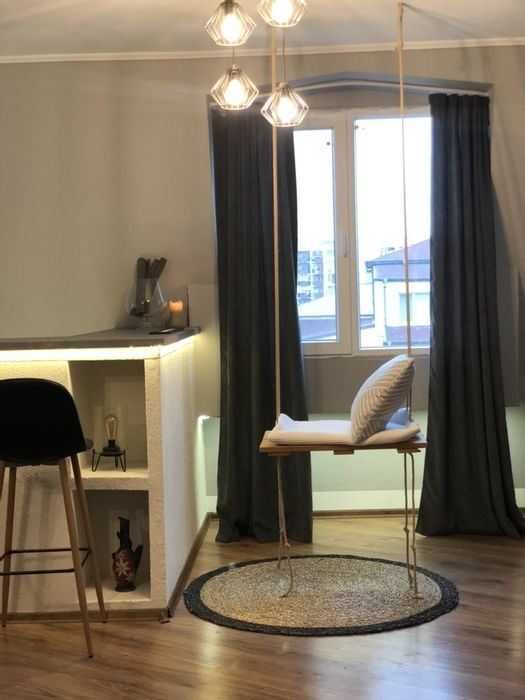 Дава се под наем Тристаен апартамент в Пловдив, Младежки Хълм - 110 кв.м за 435 € - Снимка #3