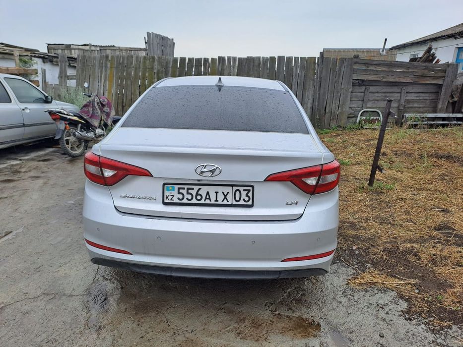 Продам машинуууу соната 8