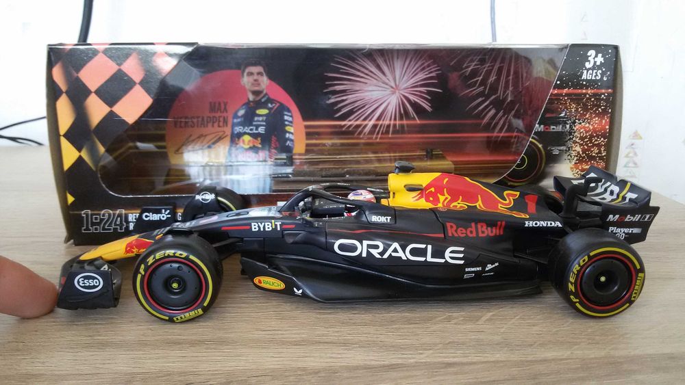 Модел на Red Bull Racing RB19 на Макс Верстапен - Сезон 2023