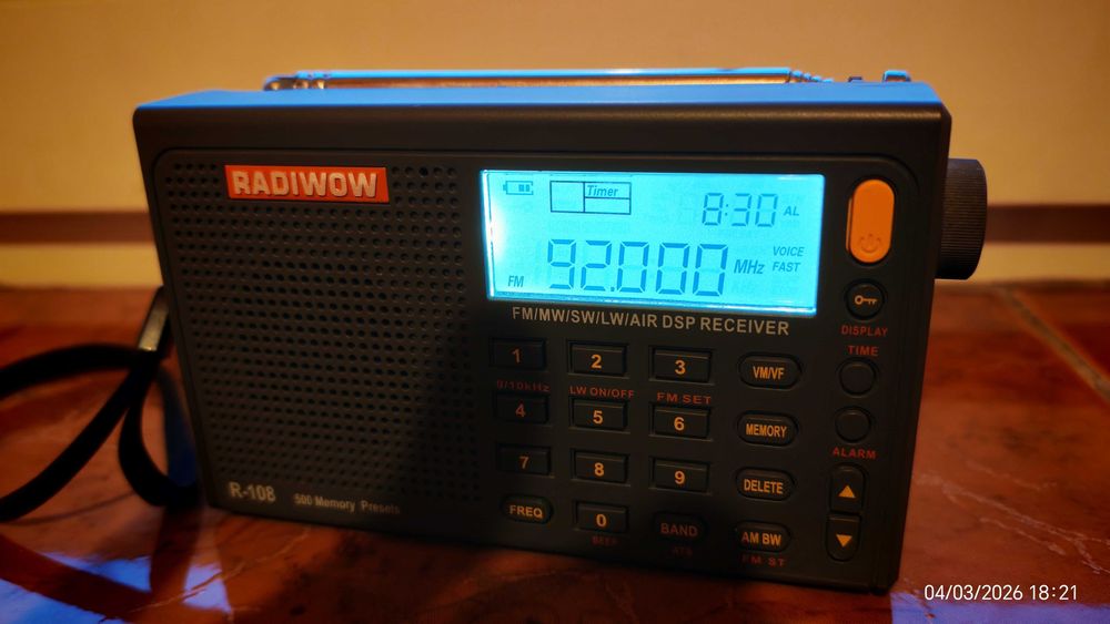 Radio de voiaj + Sony XDR-C1DBP